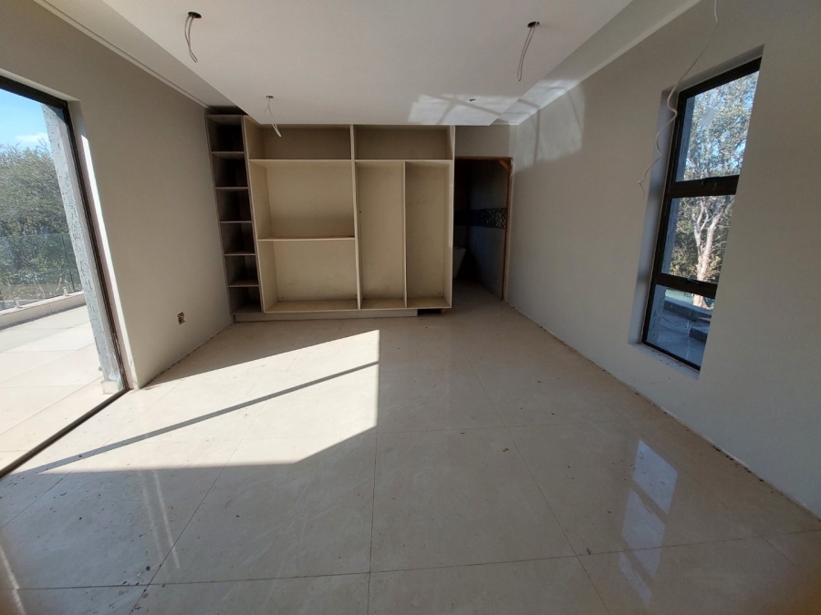 5 Bedroom Property for Sale in Seasons Lifestyle Estate North West